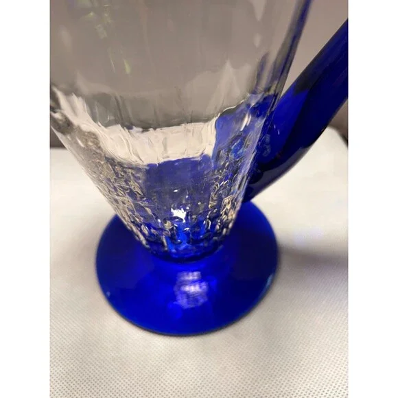 Vintage MCM Clear Glass Pitcher with Cobalt Blue Handle - Picture 4 of 11
